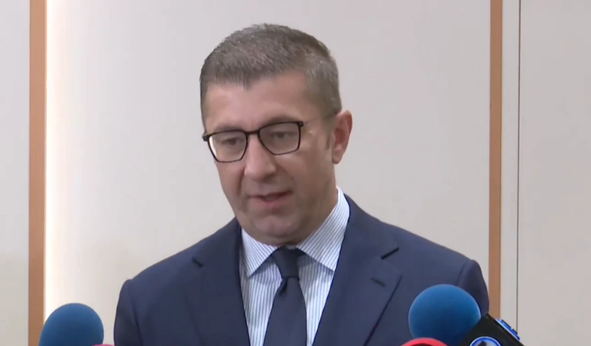 mickoski-rritja-e-cmimeve-te-biletave-te-avionit-do-te-kete-ndikimin-me-te-madh-ne-normen-e-inflacionit-per-muajin-prill