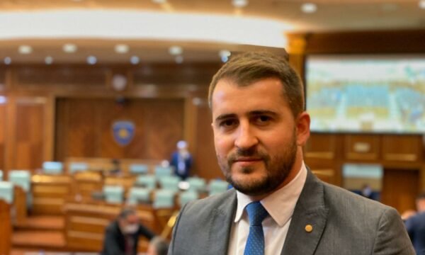 Lushtaku: Limaj mund të jetë pjesë e listës së PDK-së