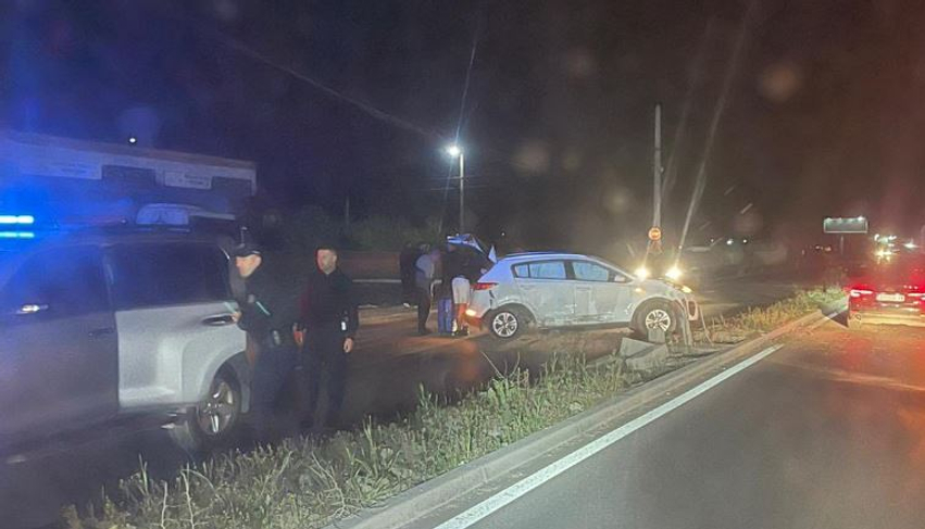 Aksident i rëndë trafiku në mes dy veturave në fshatin Prugovc