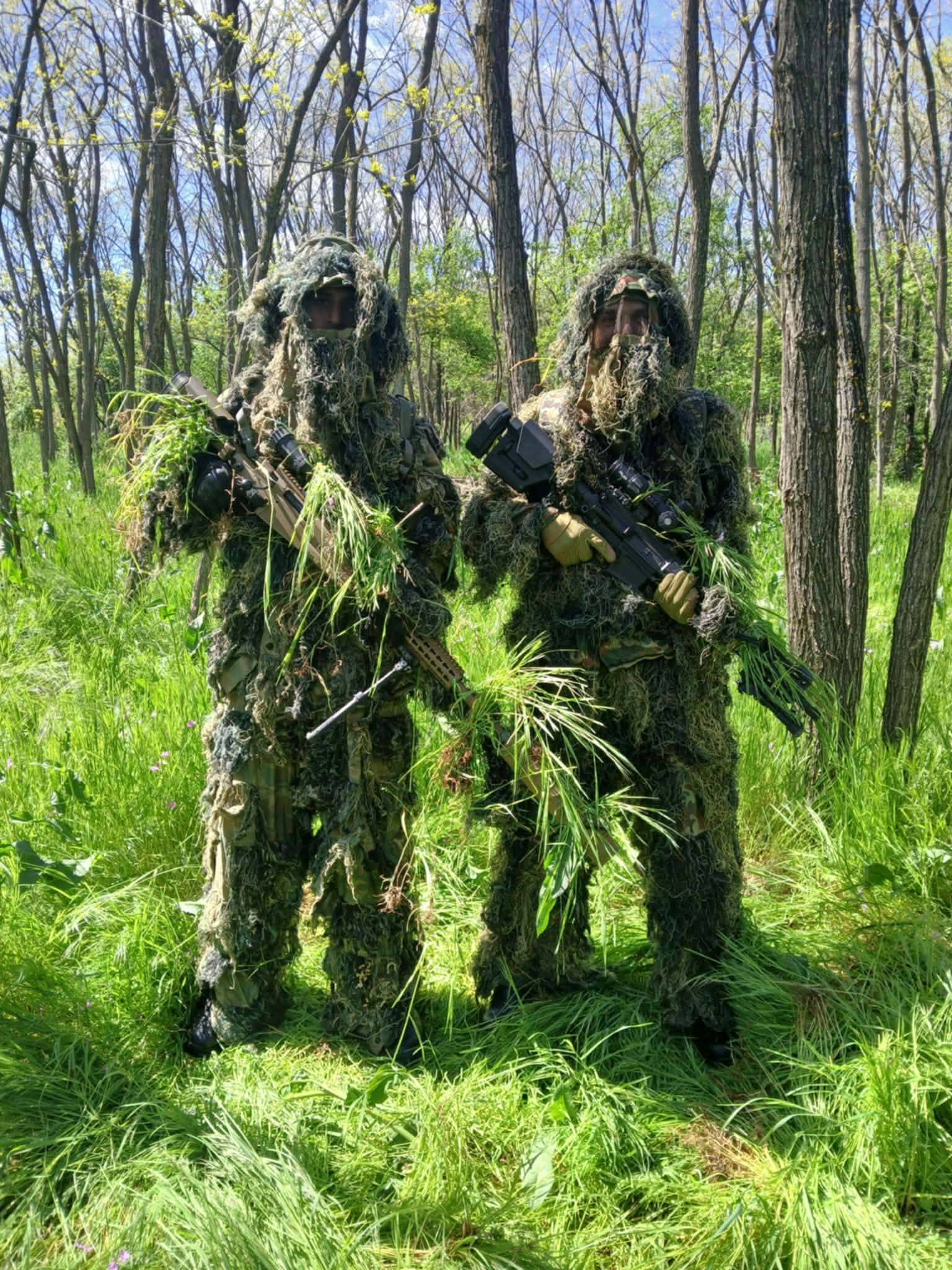 Përfundojnë dy kurse në FSK: Trajnim për snajper dhe udhëheqje luftarake