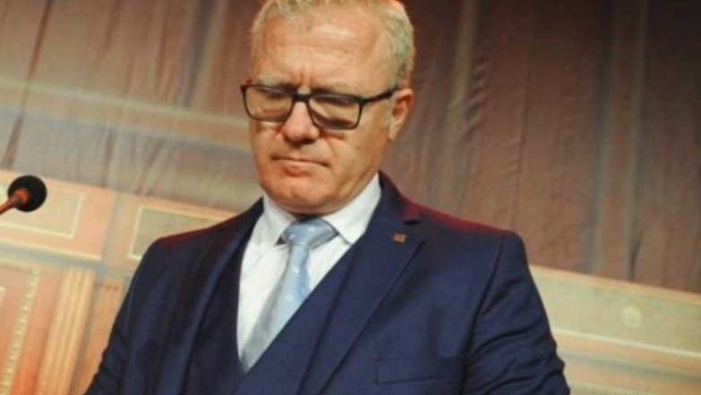 “Kandidatë me autoritet politik, jo anonimë” – Tali me mesazh të fortë për partitë politike, kërkon ndryshim në listat zgjedhore