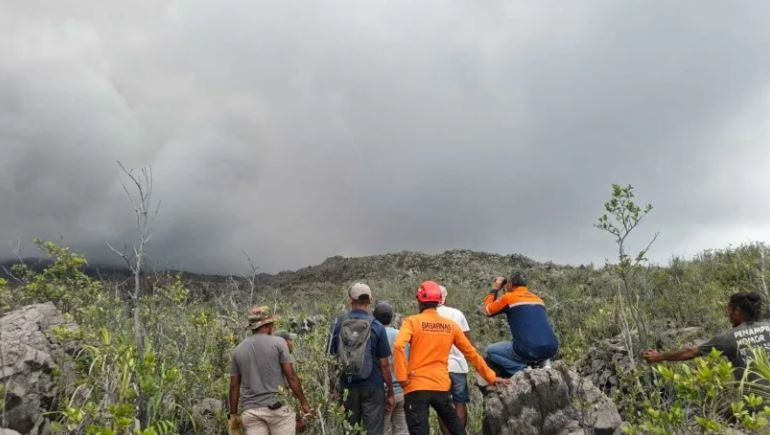 Shpërthen vullkani “Dukono” në Indonezi, tre të vdekur