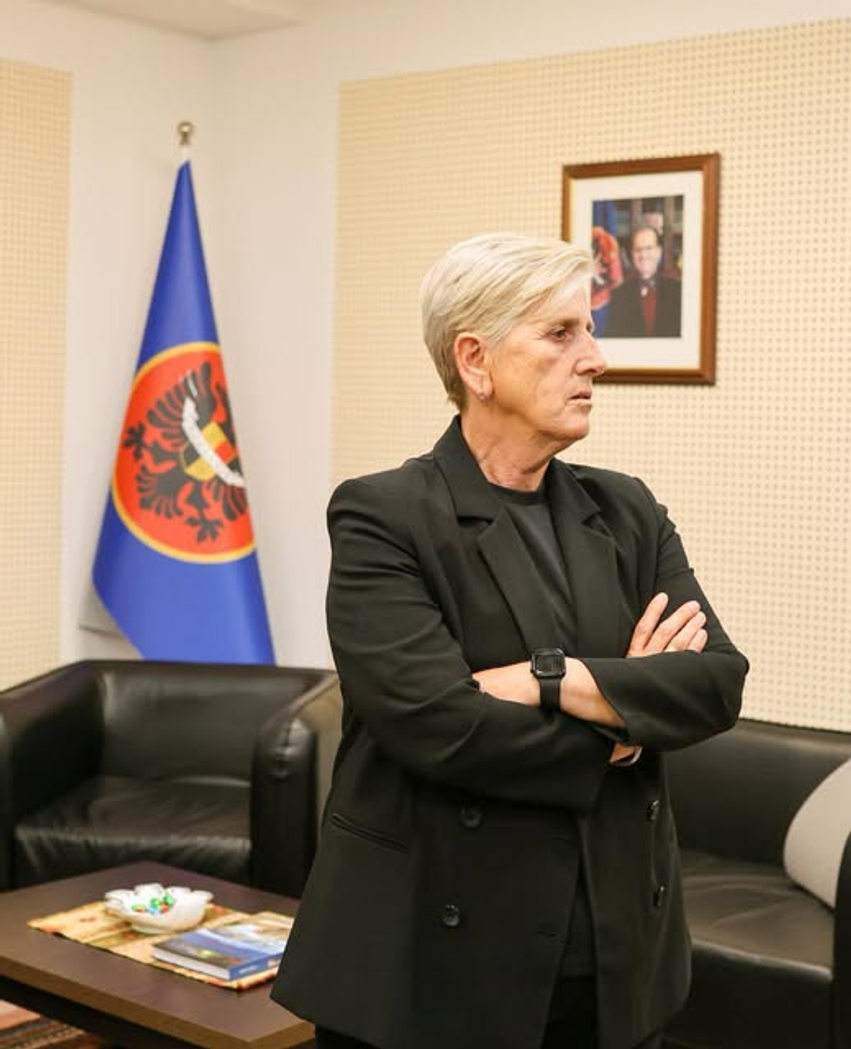 Para zyrtarizimit të kandidatëve për deputetë të Kuvendit  reagon Fahrije Hoti