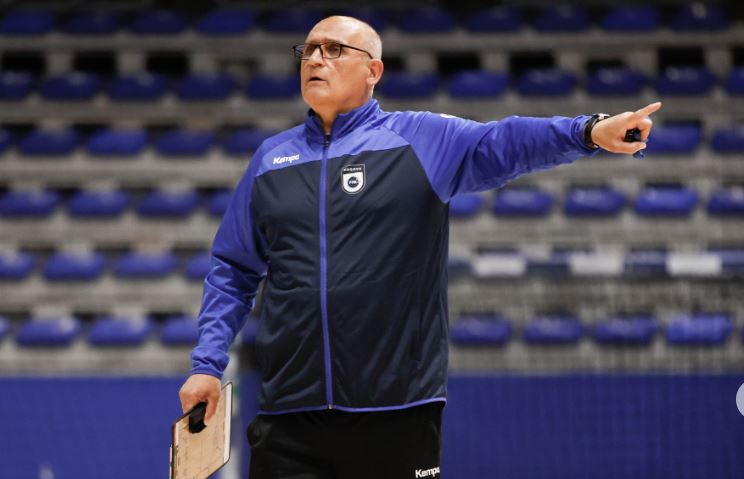 Bujar Qerimi si lokomotivë ndaj Pelisterit, rekord shikuesish në palestrën e sportit! 
