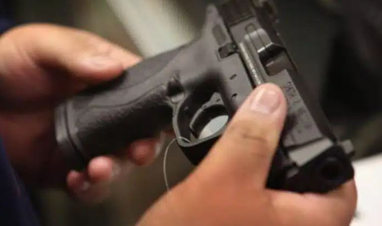 Nga dhuna në familje te arma ilegale – çka iu gjet 31-vjeçarit në Lipjan?