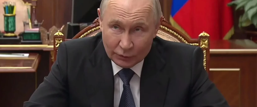 Putin po i frikësohet një atentati  ndalon zyrtarët të mbajnë ora dore në takime me të