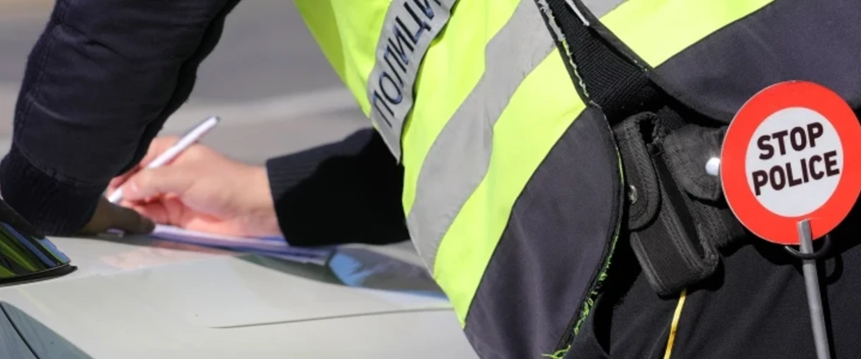 Konfiskohet autobusi që transportonte nxënës në autostradën Veles-Shkup