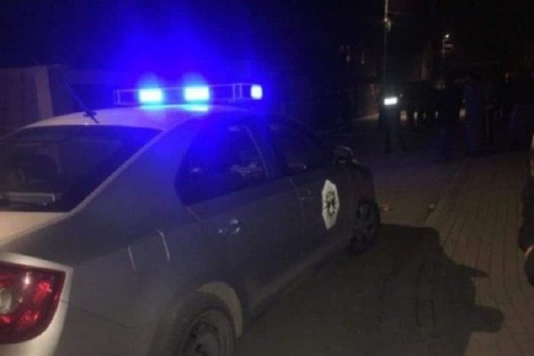 ​Tre të arrestuar në Gjakovë pas përplasjes gjatë detyrës zyrtare