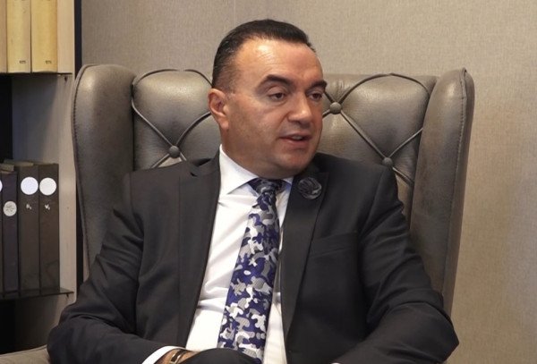 Rafuna: Ngërçi politik rrezikon ekonominë dhe fondet e BE-së për Kosovën