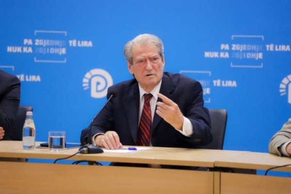 ​BE reagon për sulmet e Sali Berishës ndaj ambasadorit Gonzato: Deklarata të papranueshme