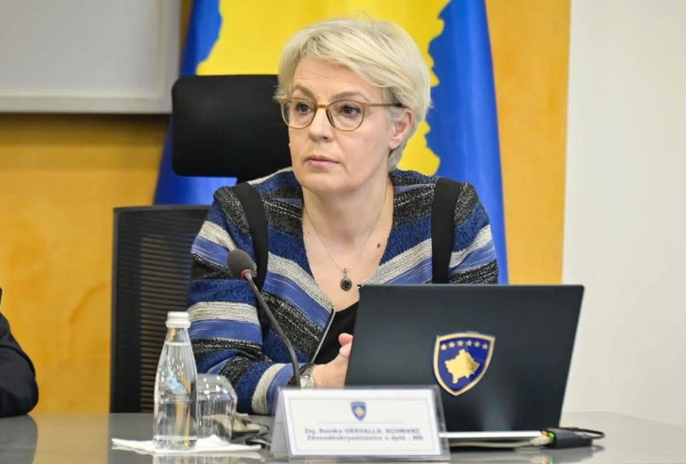 Gërvalla thotë se faqja e saj në Facebook është sulmuar nga profile të rreme