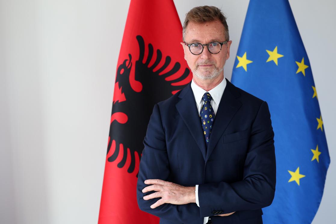 Ambasada e Gjermanisë: Mbështesim punën e ambasadorit të BE-së në Tiranë, Silvio Gonzato