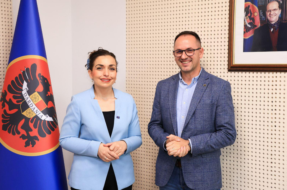 Osmani na prezanton me prurjen e re në ekipin e saj 