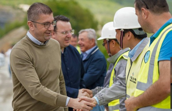 ​Mickoski pret vendimin e UNESCO-s për trasenë Trebenishtë–Qafë Thanë në Korridorin 8
