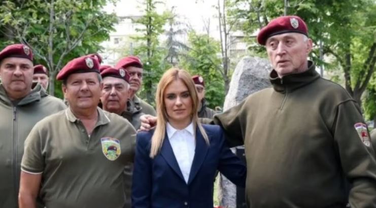 Shteti serb financon veteranët e Beretave të Kuqe, që luftuan edhe në Kosovë