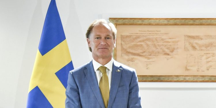 Ambasadori i Suedisë tregon detajet e projektit për krijimin e një klubi të Golfit në Kosovë 