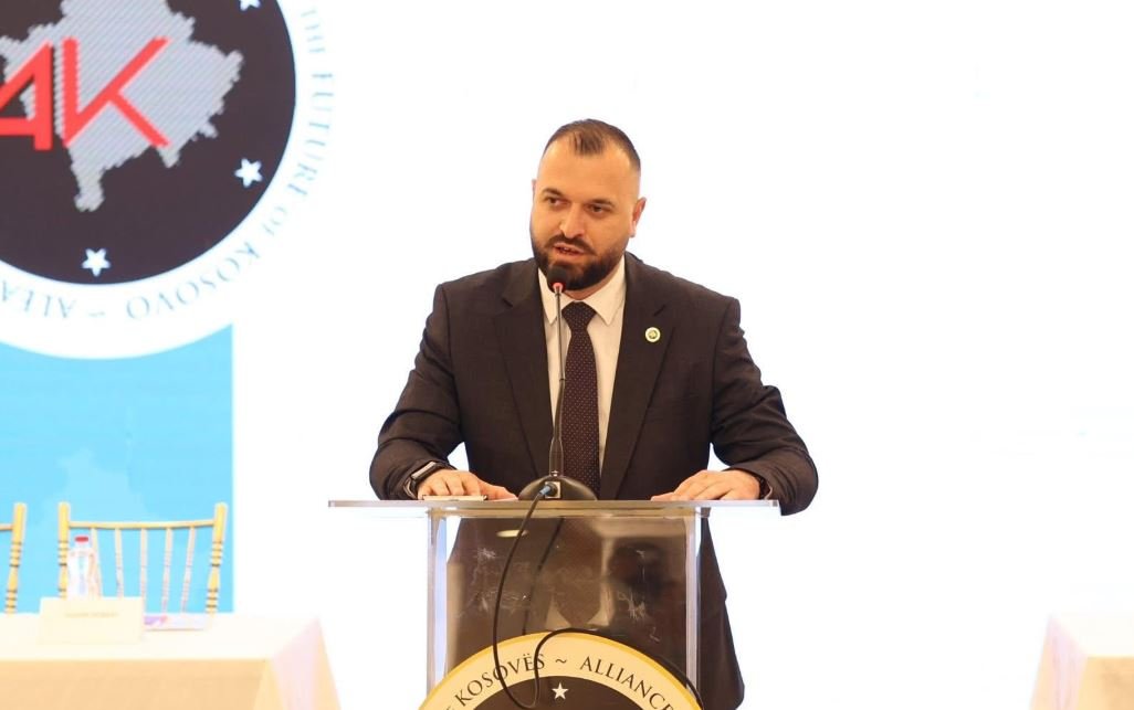 E dhimbshme: Nesër varroset Rifat Stojkaj, sekretari i AAK-së në Deçan