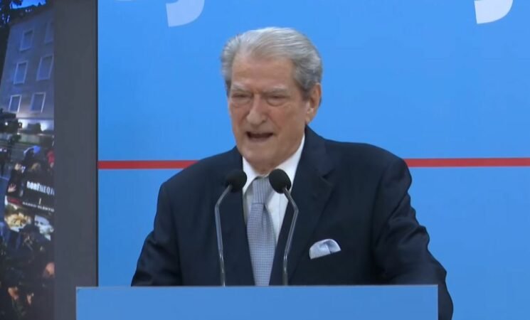 Diplomatët e BE reaguan kundër komentit të tij për Gonzaton, Berisha nuk heq dorë: Nuk ka gjë në botë që më ndalon të denoncoj