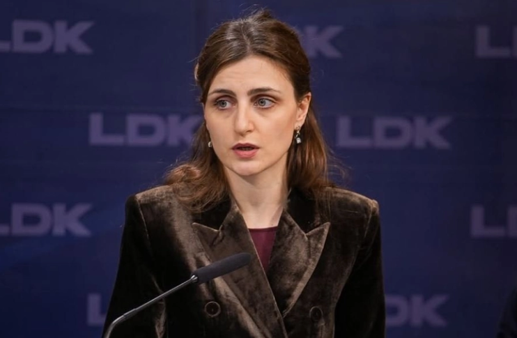 Ymeri flet për mungesën në “tubimin e bashkimit” të LDK-së