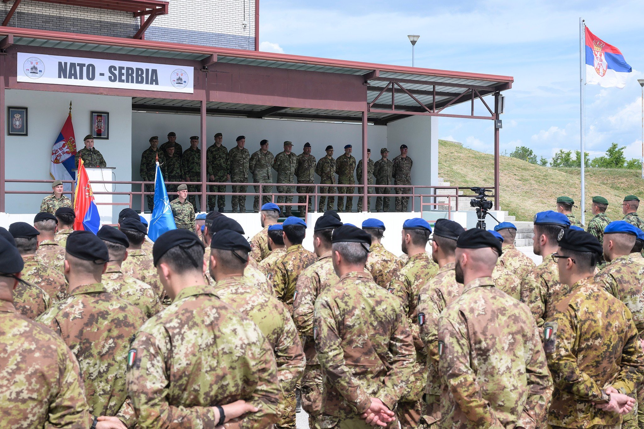 NATO dhe ushtria serbe nisin ushtrimin e përbashkët në Borovac