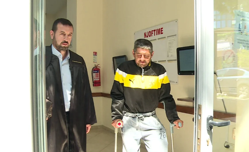 “Më kanë kapur duke lypur, nuk kam ku të ha”, Gjykata shpall të pafajshëm 46-vjeçarin Ylli Berisha