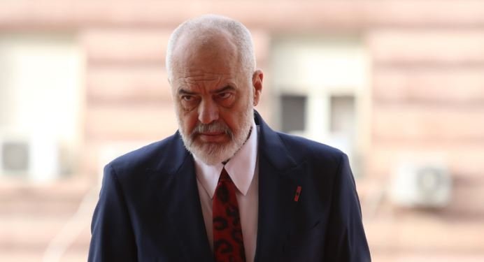 “Citim i shtrembëruar!” Rama përgënjeshtron lajmet se Shqipëria nuk do të rinovojë marrëveshjen me Italinë