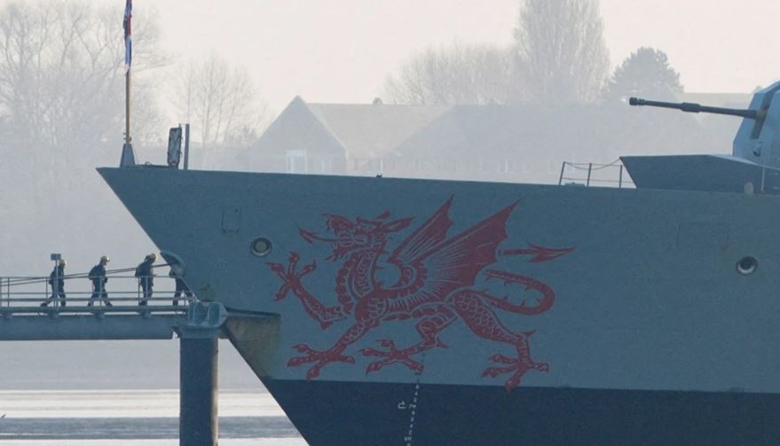 Britania dërgon dronë, aeroplanë dhe një anije luftarake në Ngushticën e Hormuzit