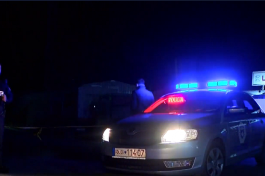 Prizren  Policia gjatë patrullimit të natës ndalon të riun e armatosur