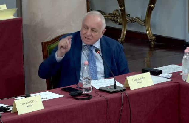 Deputeti i PD: Shqipëria e mbushur me medikamente të pasigurta e korrupsion!