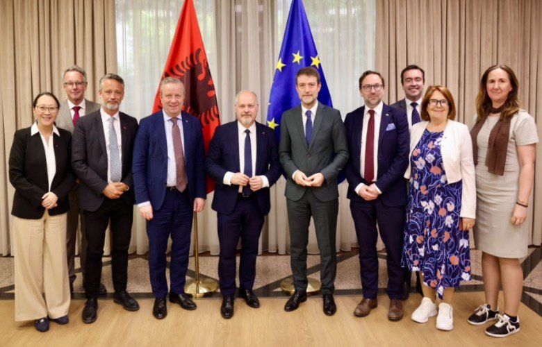 Hoxha: Shqipëria e vlerëson shumë miqësinë dhe partneritetin me Suedinë