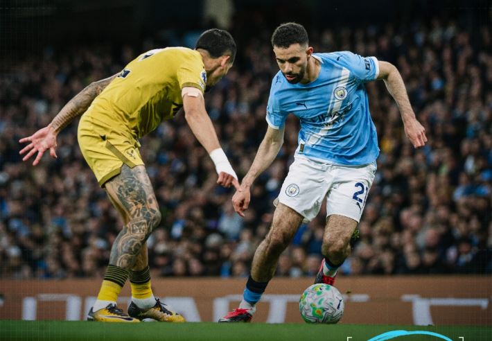 Manchester City fiton ndeshjen e mbetur, i afrohet Arsenalit
