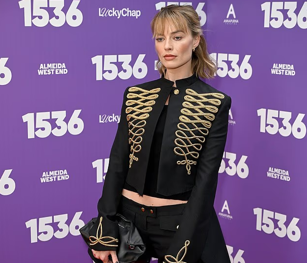 Margot Robbie tërheq vëmendjen me paraqitjen e fundit