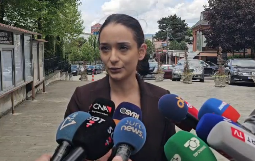 Avokatja e 21-vjeçares në Korçë: Ka denoncime të tjera ndaj mjekut! Gratë dhe vajzat të flasin
