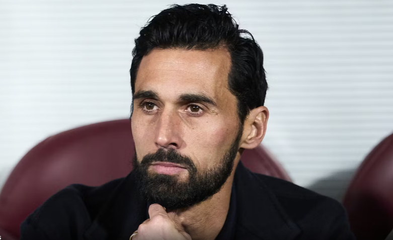 Arbeloa mbështet Florentino Perezin: Realit i vodhën shtatë kampionate