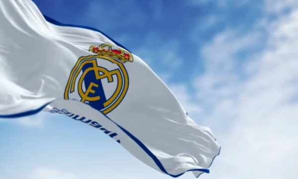 Juventusi vendos kontaktet me Real Madridin për tre futbollistë