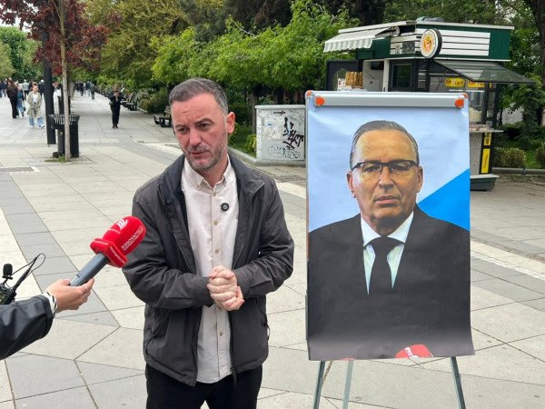 Molliqaj: PDK po udhëhiqet nga një ‘klikë’ që drejtohet nga Uran Ismaili