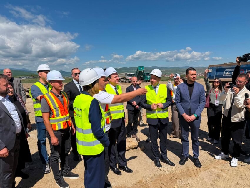 Kurti: Mbi 30 milionë euro investime për 14 parqe industriale në Kosovë