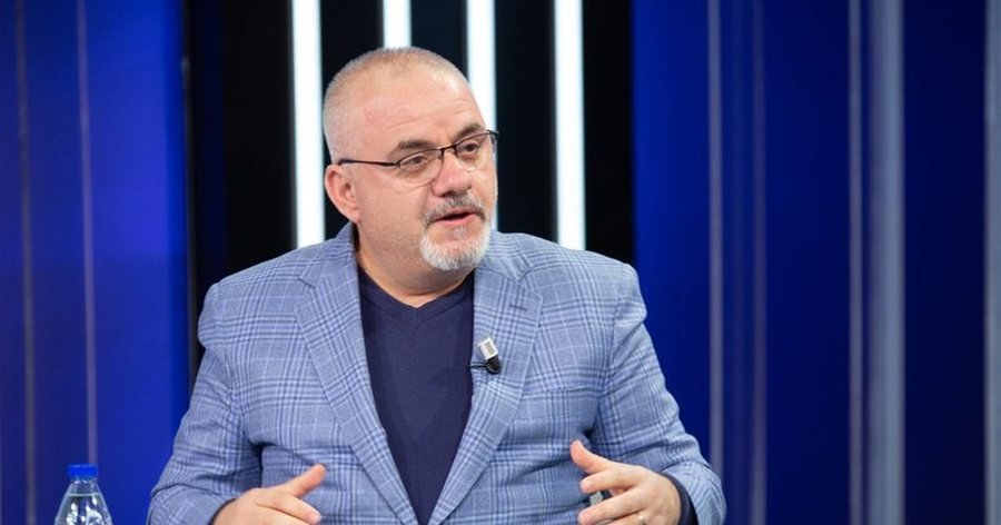 “Erdhi dita të mos falësh më askënd”/ Mesazhi i fortë i Artan Hoxhës për Kokën: Të shkojnë lart te Rama, jo të..