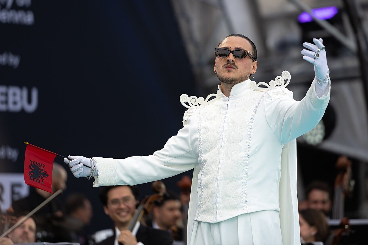 Gazetari Tejeci: Gjasat janë të mëdha që Shqipëria të shkojë në finalen e Eurovisionit