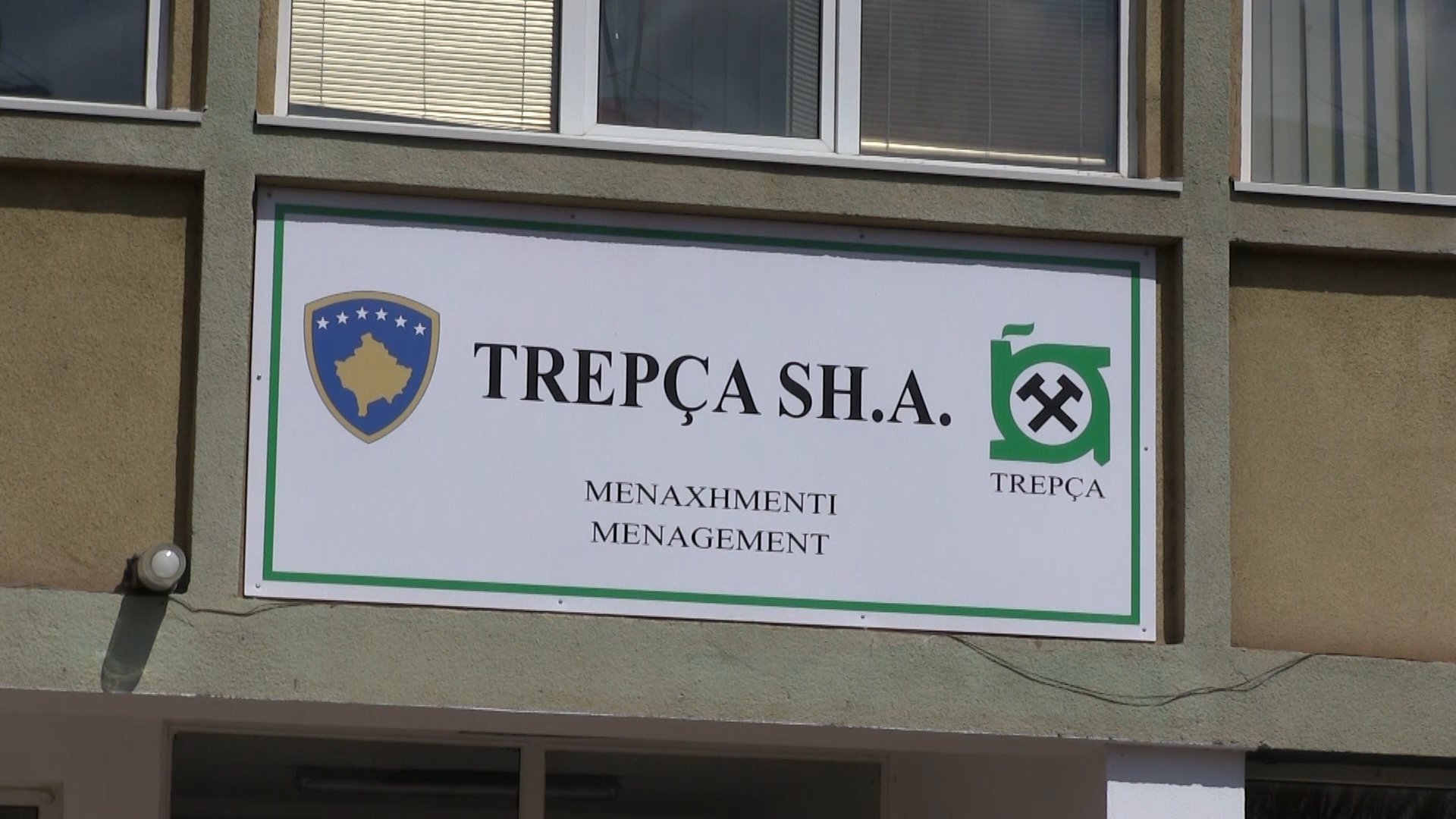 18 minatorë ende të ngujuar në minierë, Trepça ndan detaje nga incidenti i orëve të hershme të mëngjesit 