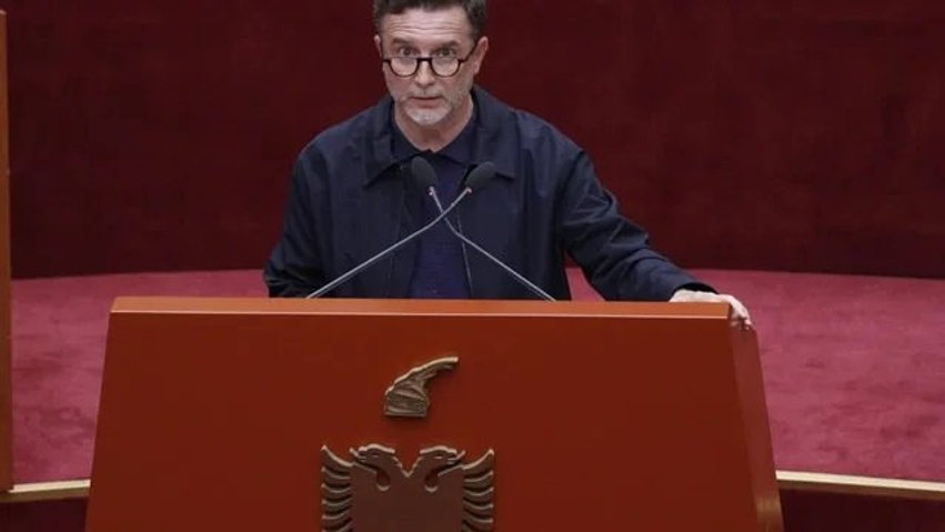 Kërkoi interpelancë me Sallën  por i doli Demo  Braçe  Paaftësi epike