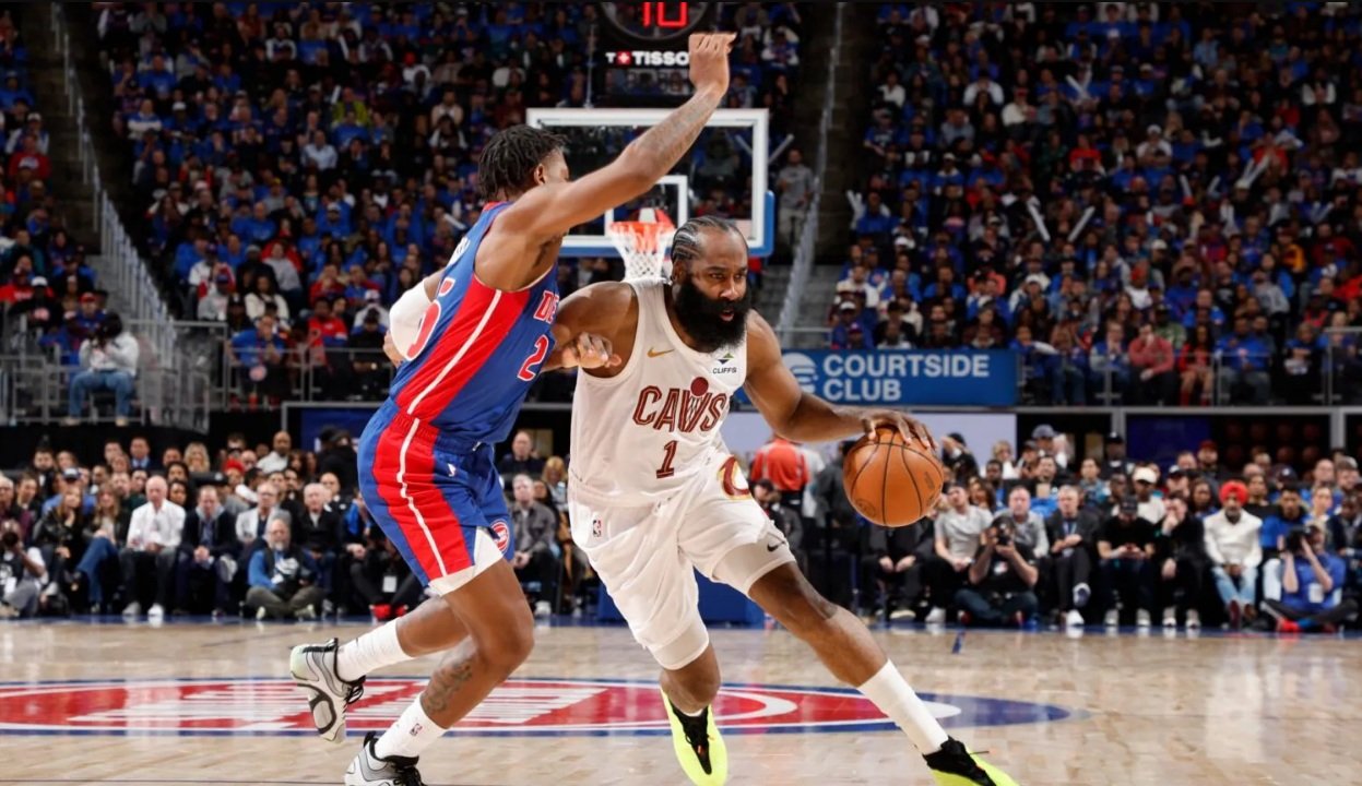 Cleveland shtang Pistons në Detroit