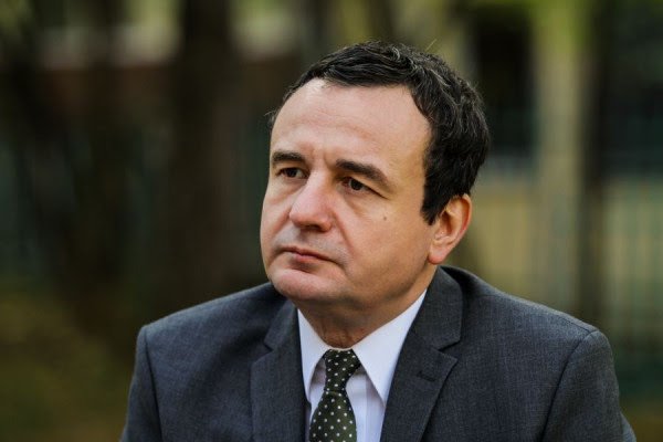 ​Kurti dënon sulmin ndaj Mehanit: Nuk na trembin, nuk tërhiqemi nga gara politike në asnjë qytet