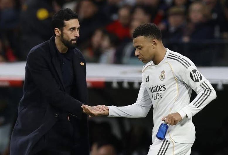 Arbeloa i kundërpërgjigjet