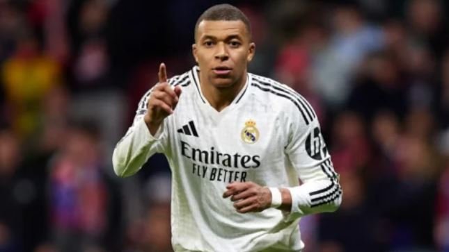 Mbappe shpërthen