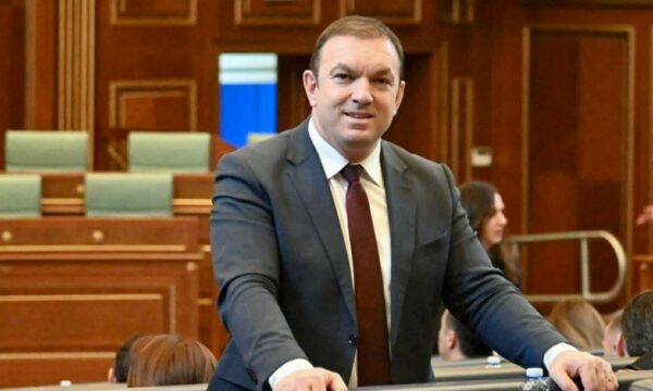 Ish-deputeti Driton Hyseni tregon arsyet e moskandidimit për deputet në zgjedhjet e 7 qershorit