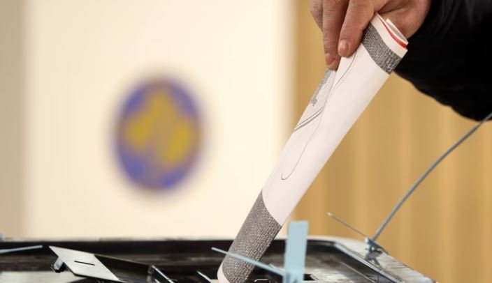 Opozita serbe në Kosovë paraqet ankesë ndaj vendimit të KQZ-së për moscertifikim