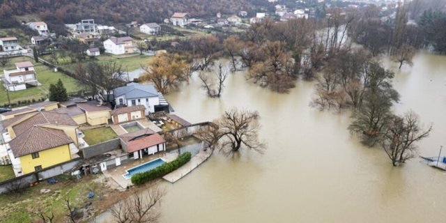 Moti i keq/ IGJEO paralajmëron rrezik për përmbytje në këto zona