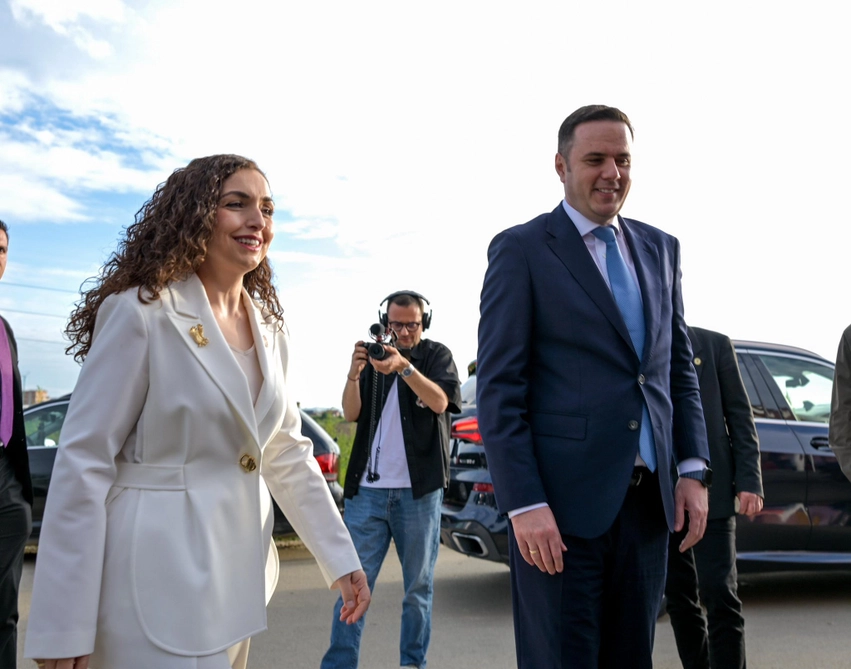 Pensioni presidencial apo ulësja e deputetit — kur privilegji përplaset me moralin politik