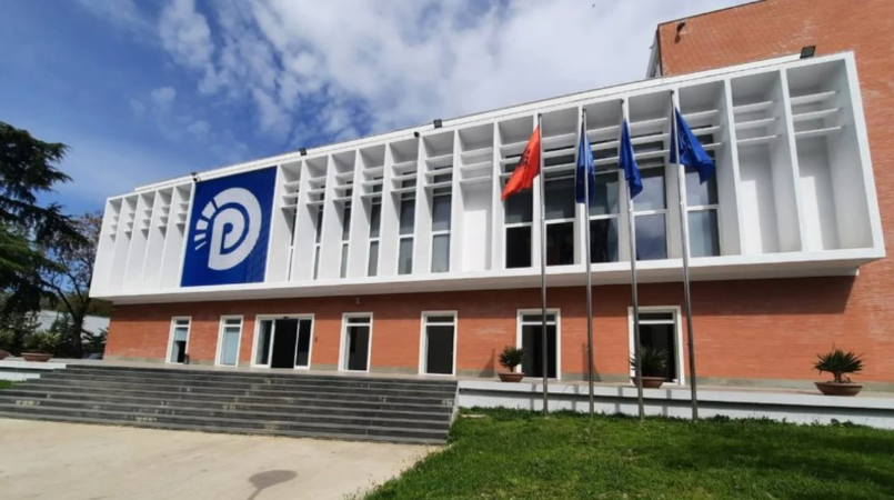 Zgjedhjet për kreun e PD/ Berisha ka 1 javë në dispozicion për fushatë, votat numërohen në qendrat e votimit. Zbardhet udhëzimi